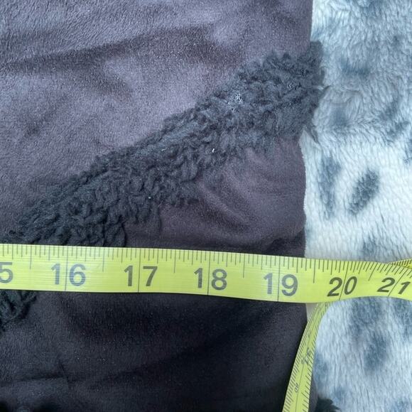 Pretty Angel long sleeve black super soft coat size small - Picture 10 of 12